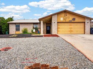 735 Emerald Dr NE, Rio Rancho, NM 87124