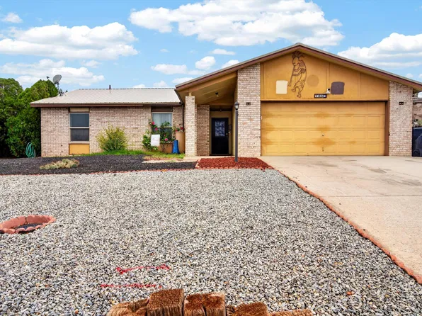 735 Emerald Dr NE, Rio Rancho, NM 87124