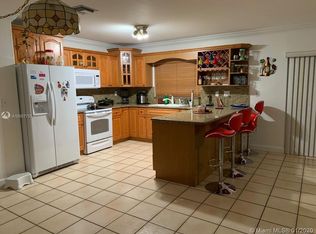 16367 SW 94th St, Miami, FL 33196