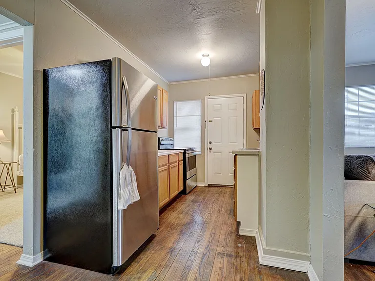1201 NW 31st St. — Photo 12