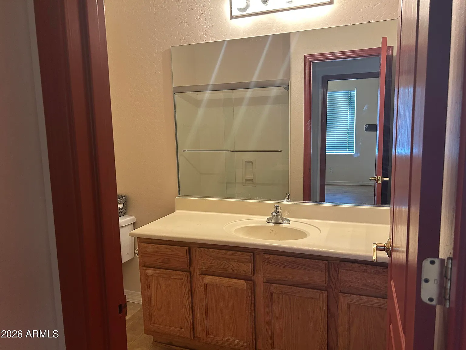 3 bed, 2.0 bath, 1007 sqft, $1,700 — Photo 2