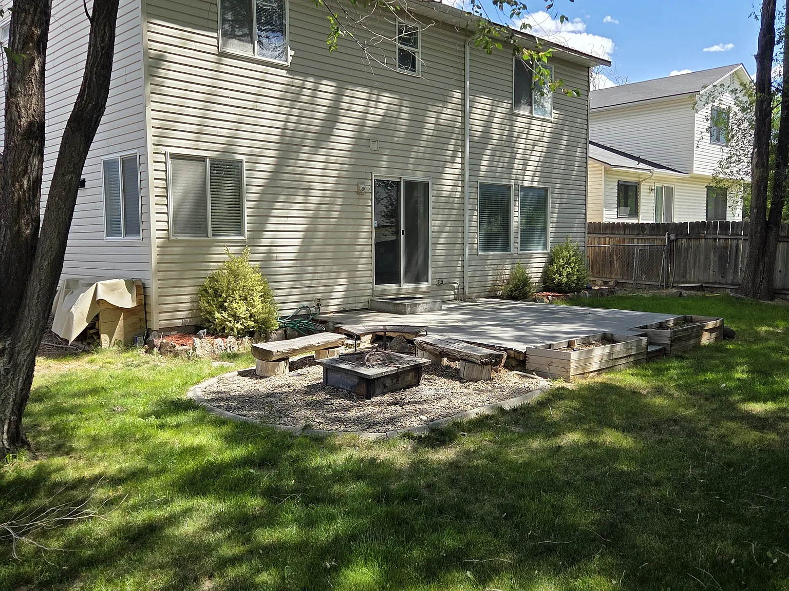 Sutton Ave. 3801 E - 1 — Photo 3