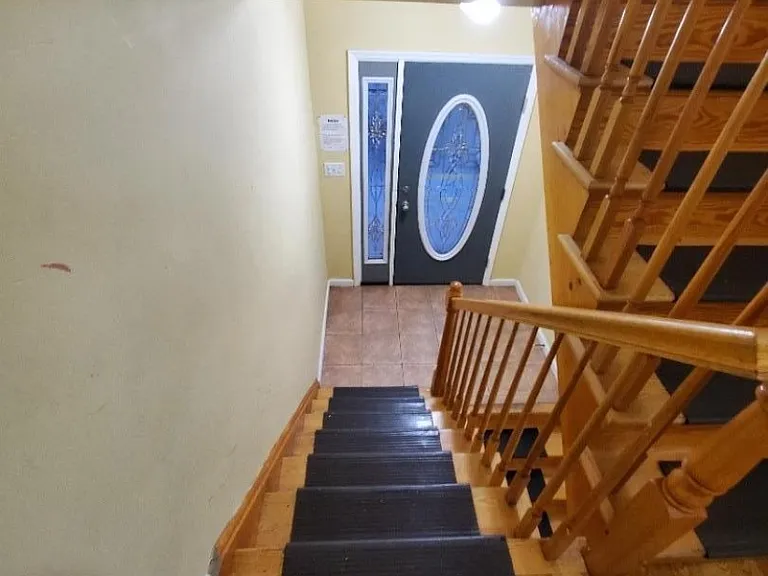 821 Anna St — Photo 2