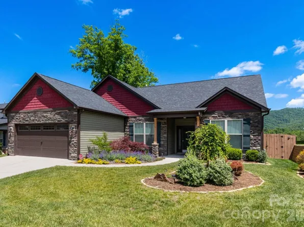 407 Bell Lily Dr, Weaverville, NC 28787