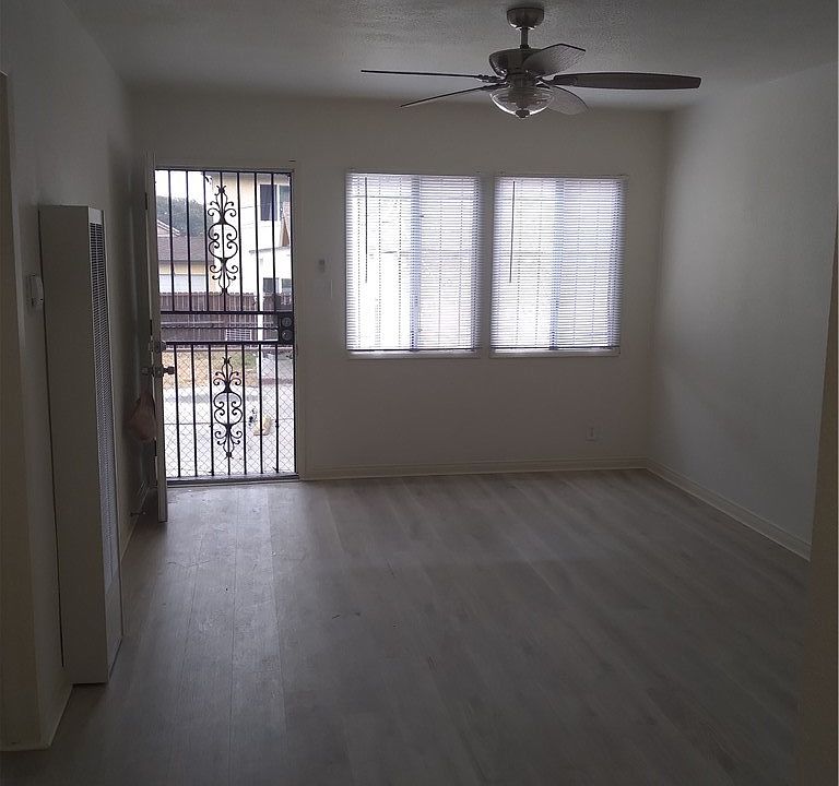 1st image of 434 Laconia Blvd