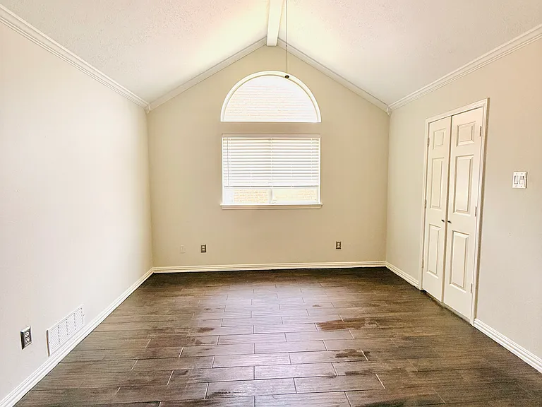 4224 Capstone Dr — Photo 9