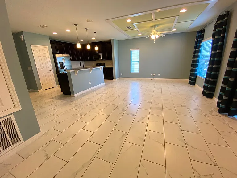 231 Salamanca Rd — Photo 4