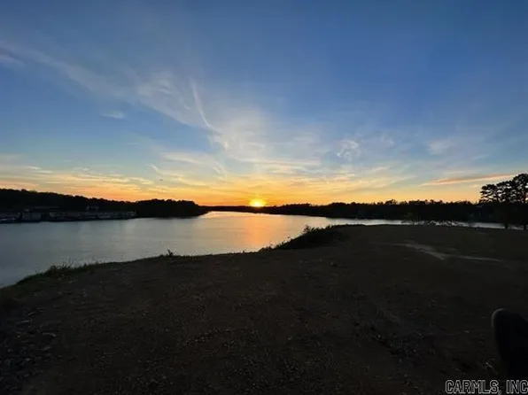 160 Hamilton Pl, Hot Springs National Park, AR 71913