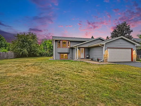 1296 130th Ave NE, Blaine, MN 55434
