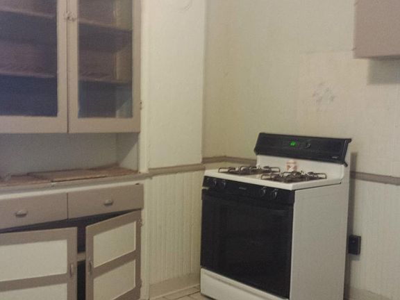 Kitchen stove