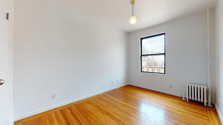 Rented by Bond New York | media 13