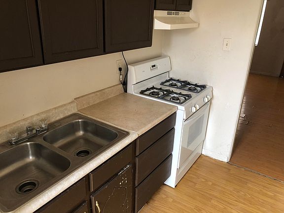 3rd image of 6054 Cleveland Ave