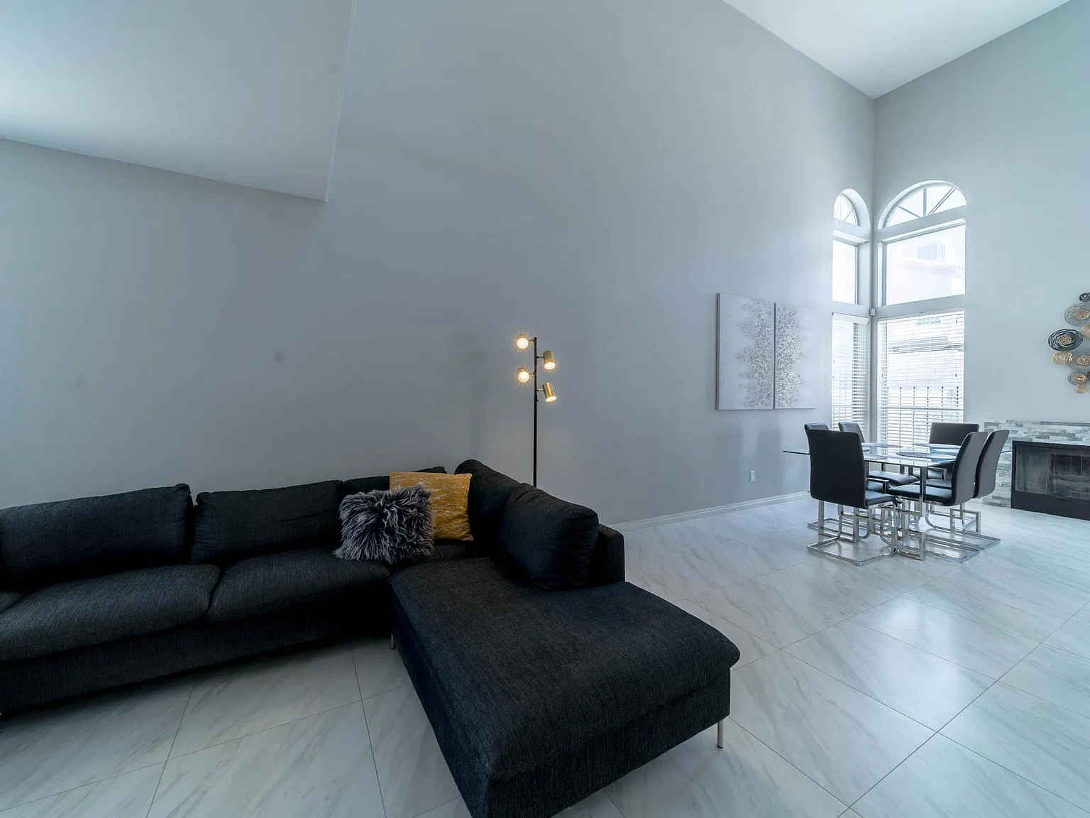 4 bed, 1792 sqft, $2,500 — Photo 3