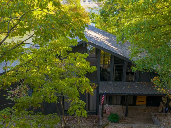 491 Walkers Cay Dr, Osage Beach, MO 65065