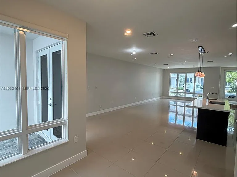 6440 NW 103rd Psge #6440 — Photo 26