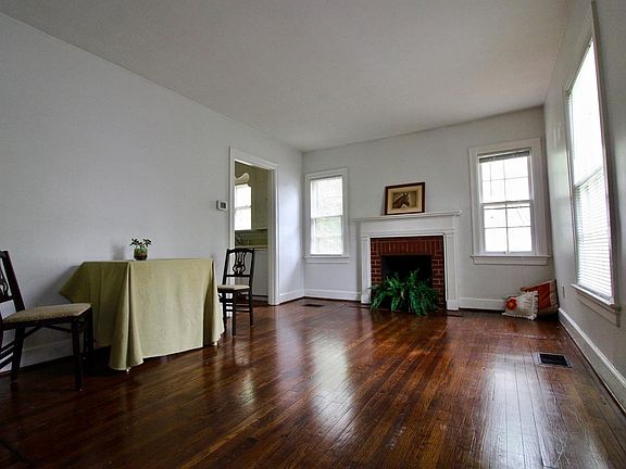 2nd image of 223 Westwood Ct
