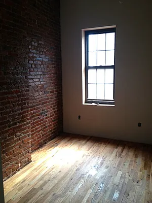 Rented by Loom Group | media 17