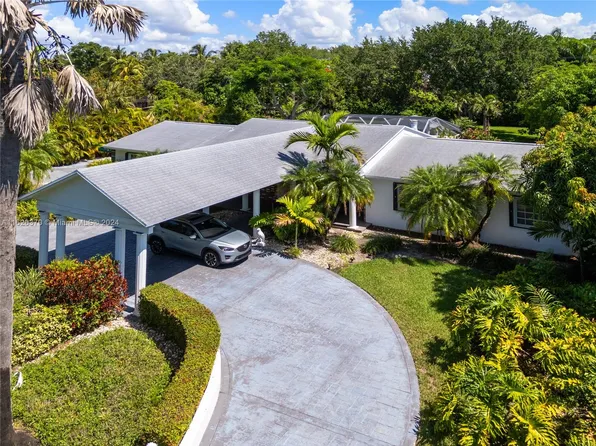 6525 SW 94th St, Pinecrest, FL 33156