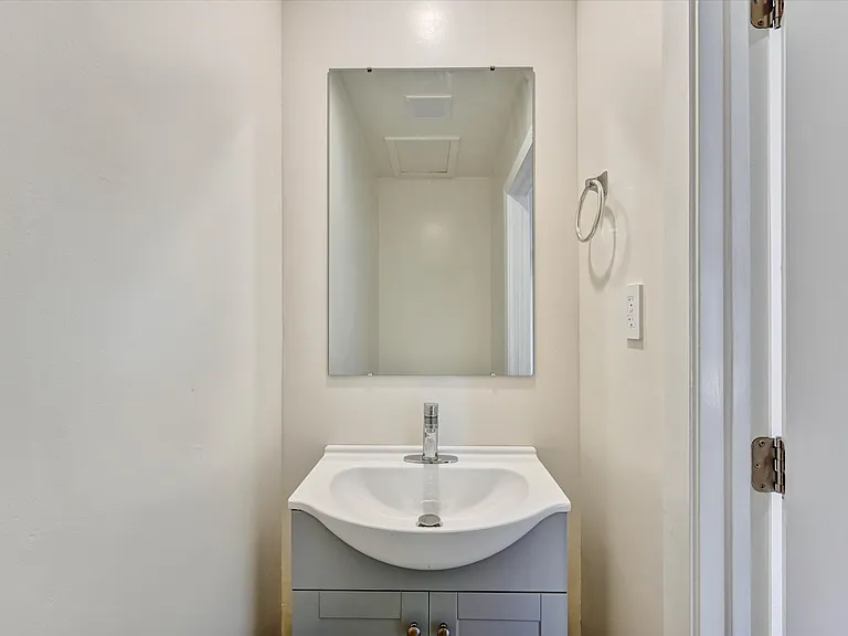 177 Romney Ave — Photo 19