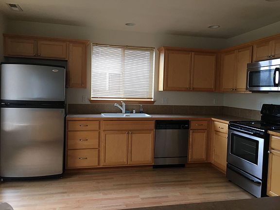 5th image of 6920 84th Ave NE