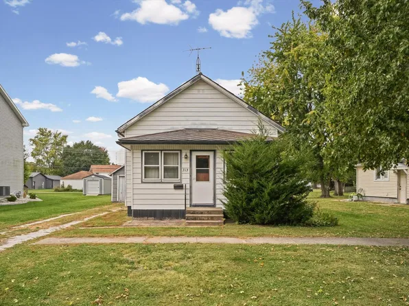 313 S Guthrie St, Gibson City, IL 60936