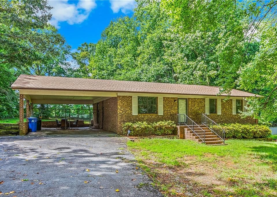 1st image of 334 Forest Creek Dr
