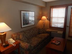 3rd image of 211 Highland House