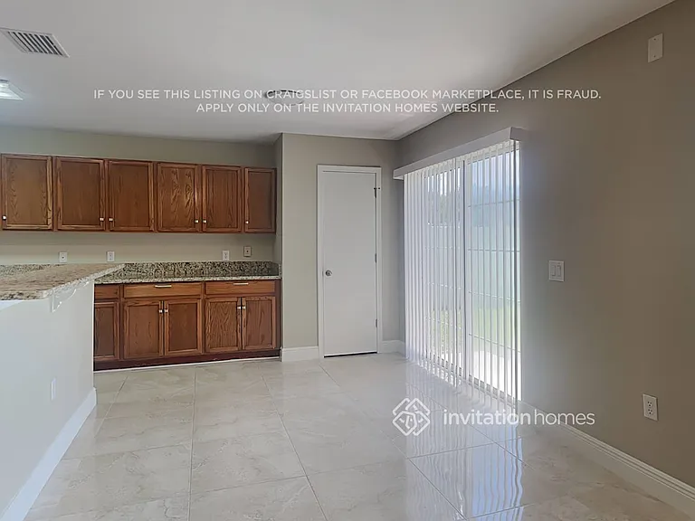 7392 Hunters Greene Cir — Photo 7