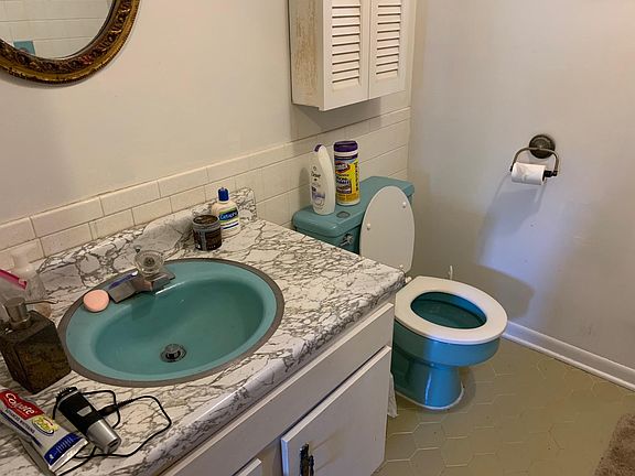4th image of 7320 Lake St APT 4E