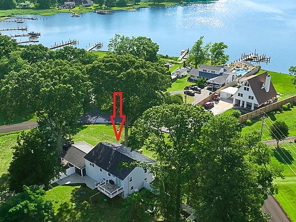 5th image of 40247 Waterview Dr