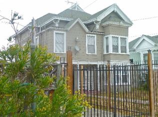 1062 60th St APT 5, Oakland, CA 94608