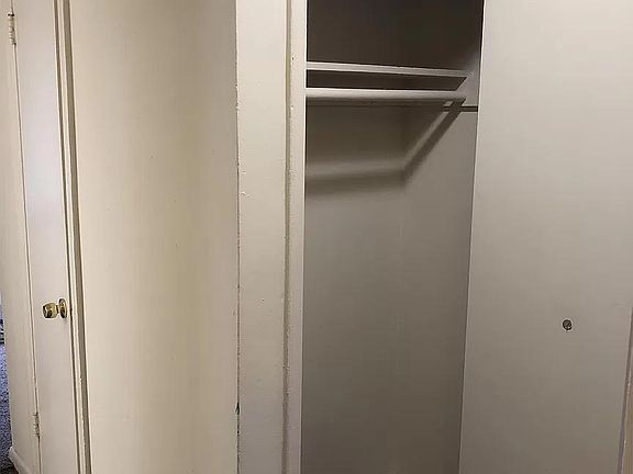 5th image of 706 Crabb Ave
