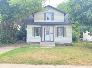 1360 Paris Ave NE, Grand Rapids, MI 49505