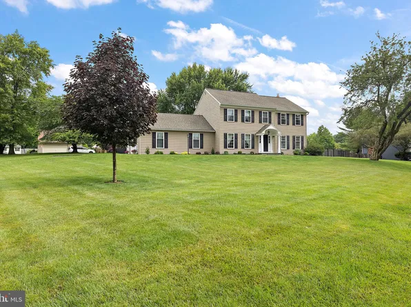 799 Trout Run Dr, Malvern, PA 19355