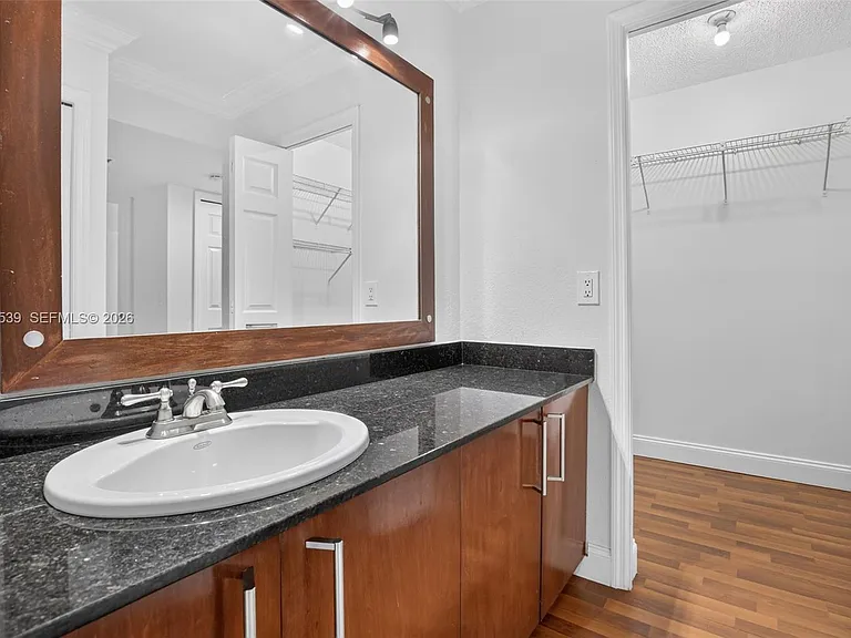 359 Lakeview Dr #102 — Photo 23