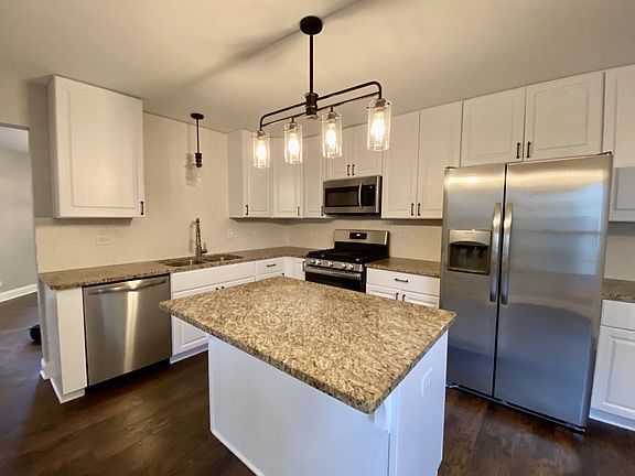 4th image of 263 Bridlewood Ct
