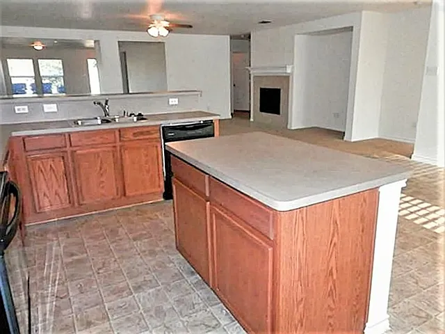 Building Photo - 205 Sanctuary Way