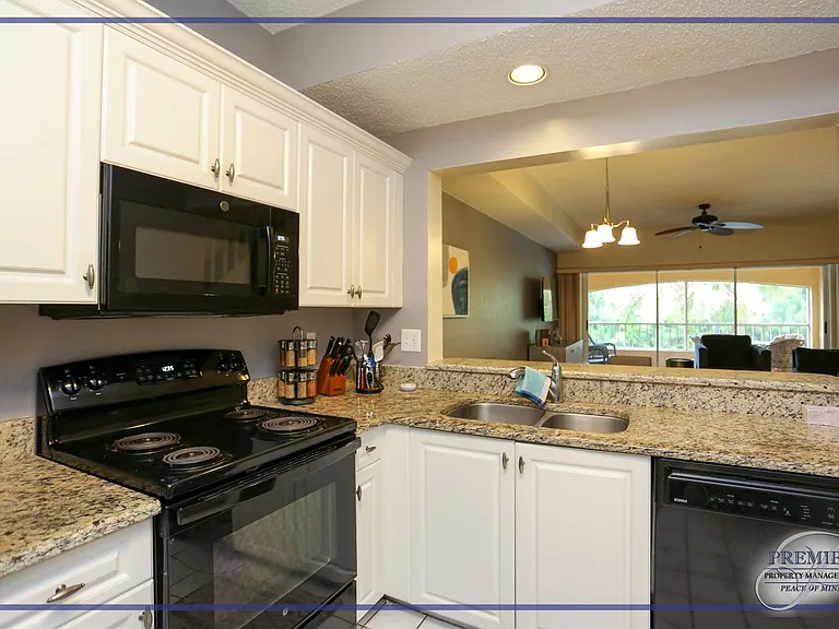 1044 Woodshire Ln #B203 — Photo 9
