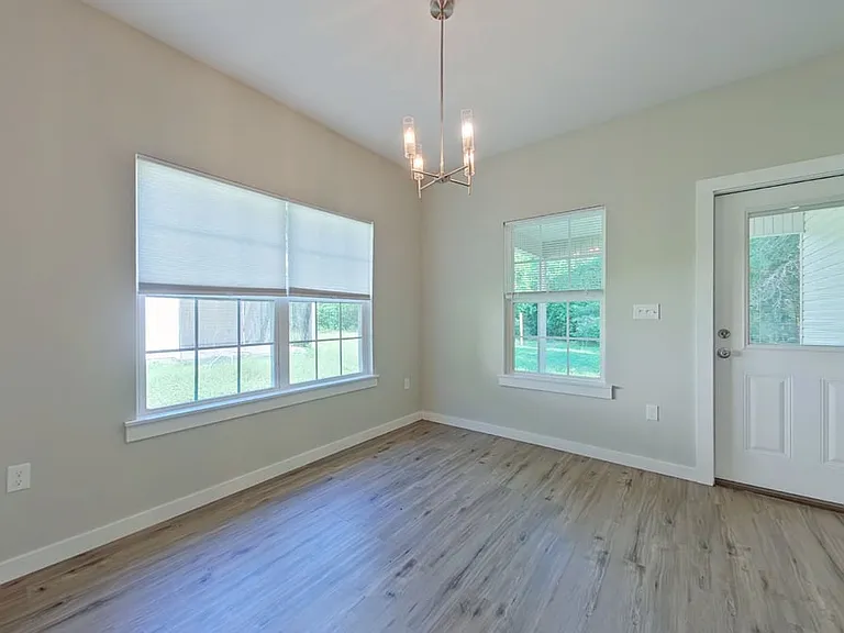 605 E Williams Ave — Photo 7