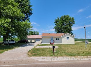 17481 Chicago Rd, Sandwich, IL 60548