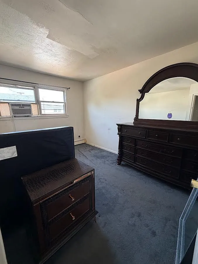 3 bed, 1050 sqft, $1,100 — Photo 2