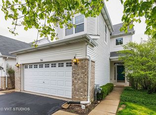 361 Hickory Ln, South Elgin, IL 60177