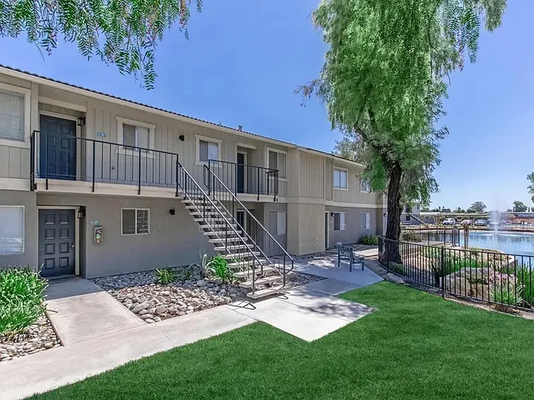 The Landings Edge at Lemoore — Photo 11