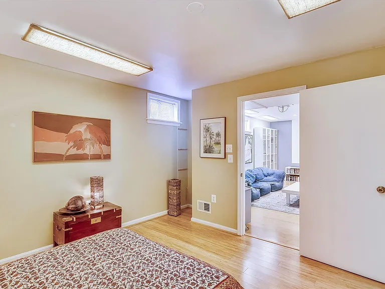 1755 Glastonberry Rd — Photo 32
