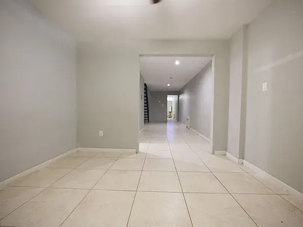 169 Stanhope Street image 16 of 19