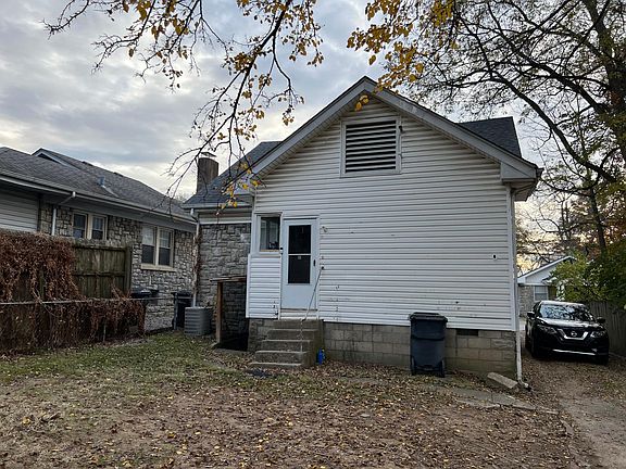 2nd image of 613 Columbia Ave
