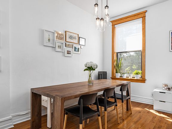 5th image of 3762 N Lakewood Ave #3S