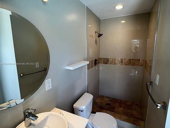 3rd image of 5250 SW 96th Ave #5250