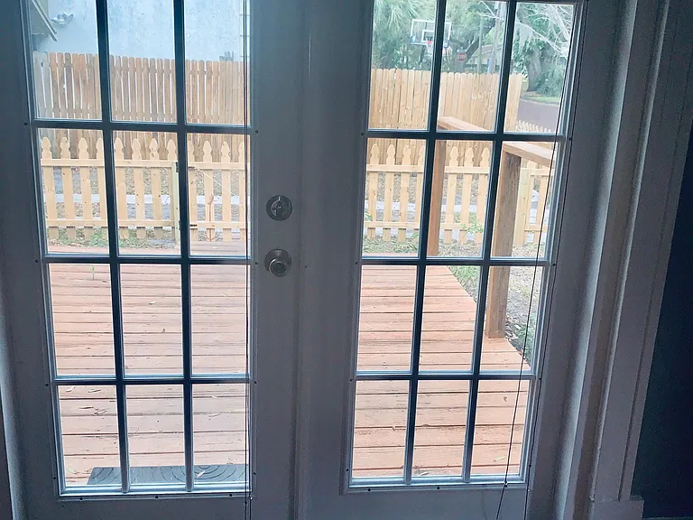 721 Greenwood St — Photo 17