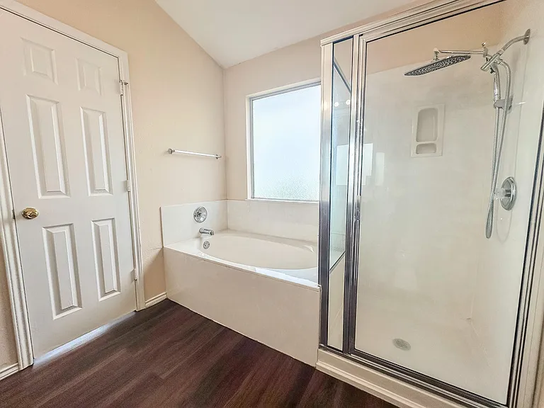 1101 Whitley Dr — Photo 14